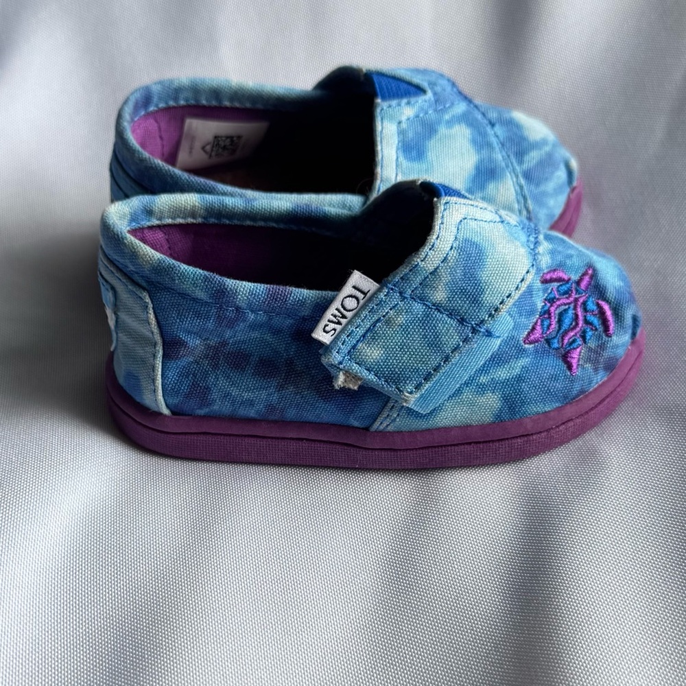 Toms Kids Slip On‎ Alpargata Flats Size T4 Tie Dye Blue Purple Oceana Turtle - Picture 5 of 11